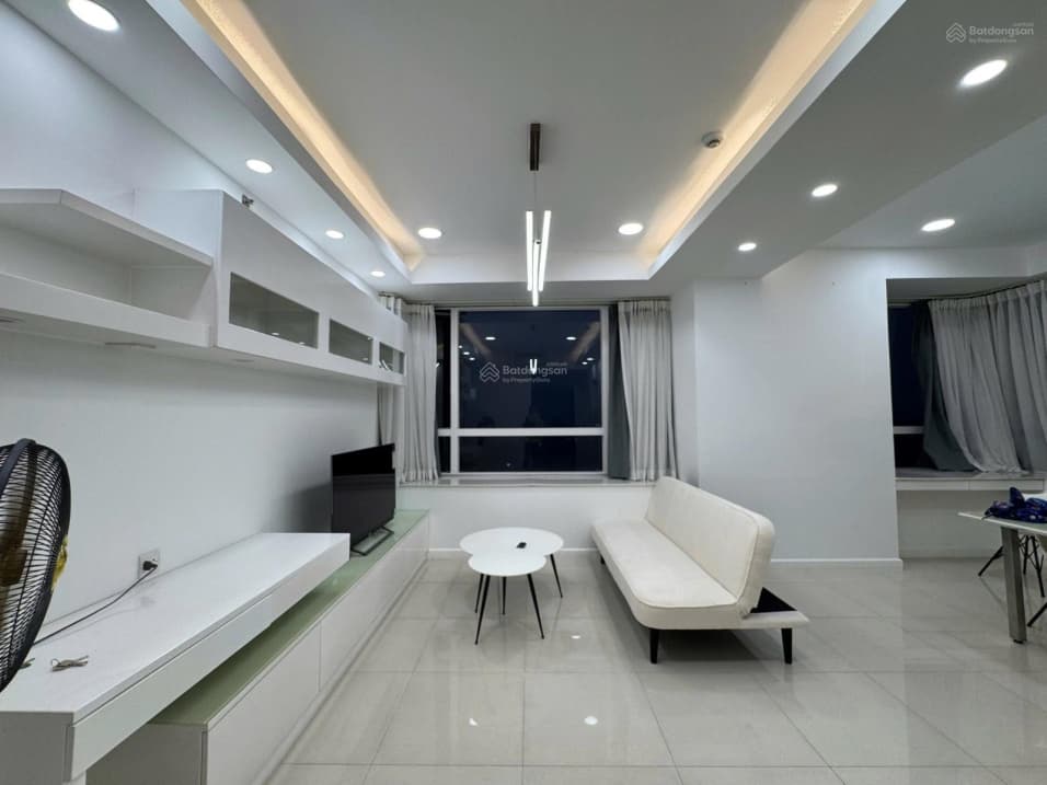 Bán căn hộ giá cạnh tranh Sunrise City South quận 7 100m² - lầu cao view thoáng giá 7.6 tỷ
