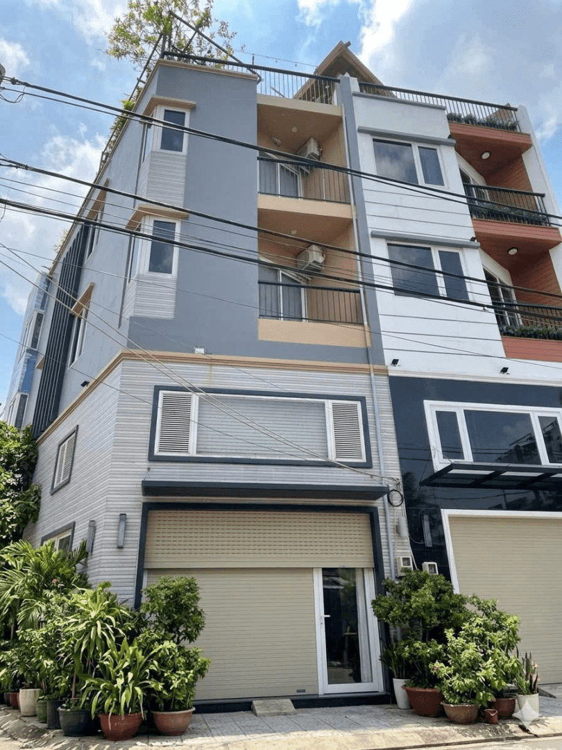 Nhà hẻm 1551 Huỳnh Tấn Phát, Phường Phú Thuận.