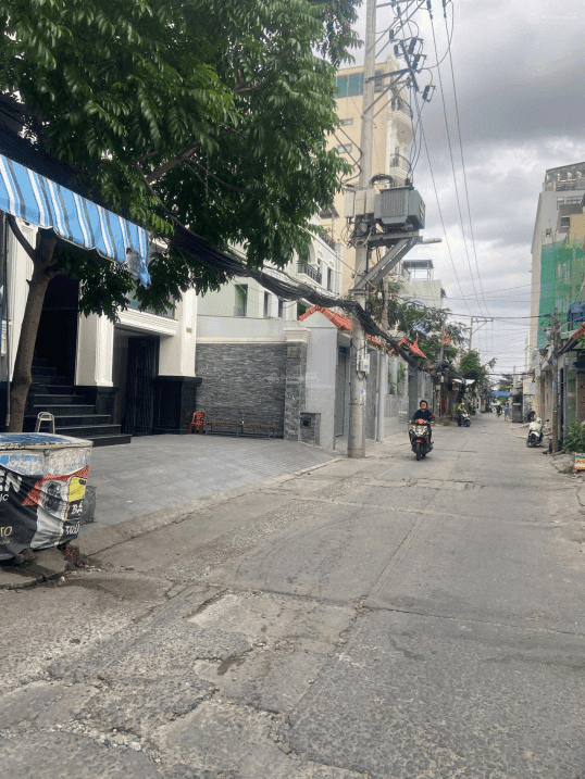 Nhà 30/57 Lâm Văn Bền, Tân Hưng.