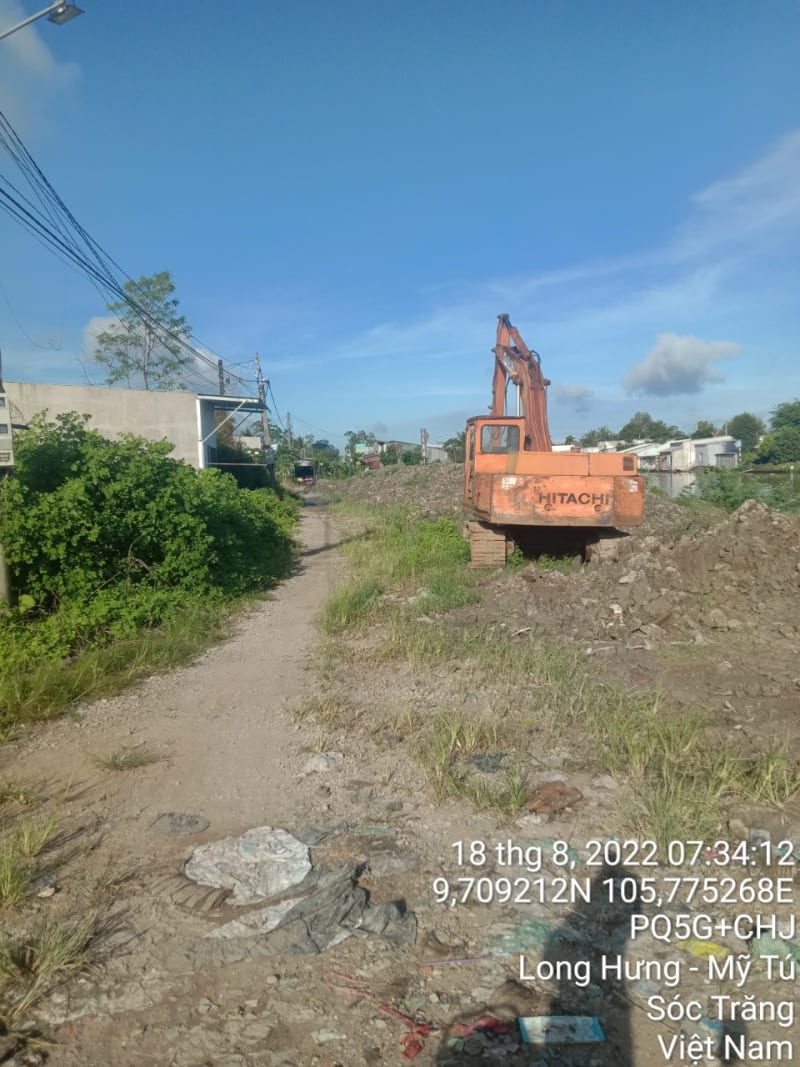 MT135 Đường Huyện 87B từ Cầu qua UB Xã đến Hết ranh Trung tâm Thương mại