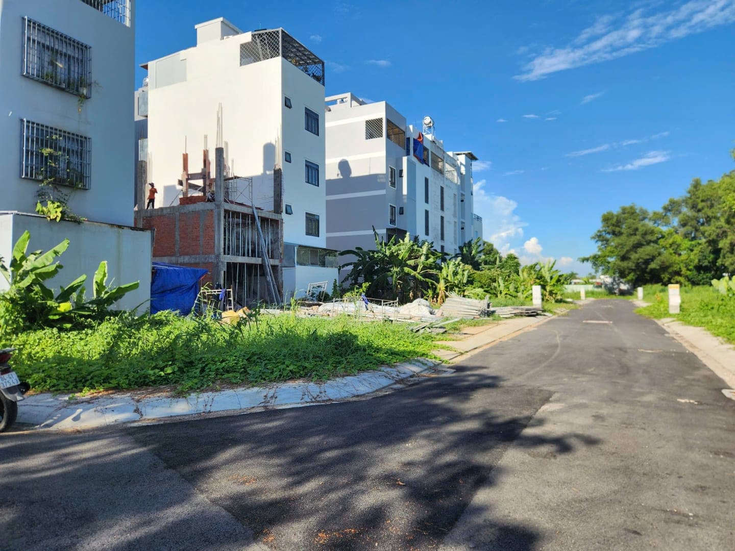 Đất khu Hoàng Quốc Việt phường Tân Thuận TPHCM